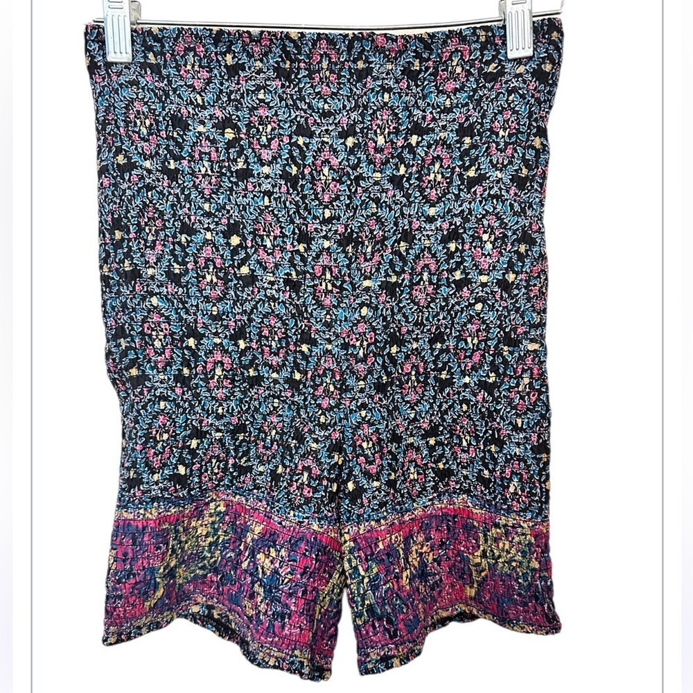 Free People Shorts Black and Pink Floral Women's Shorts